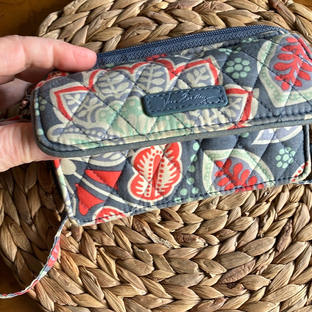 Vera Bradley Crossbody Wallet/ Bag - Picture 6 of 6
